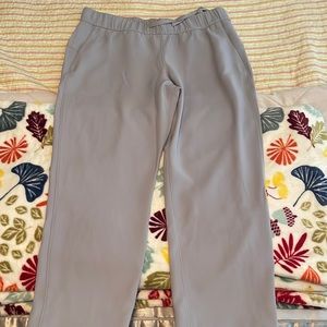 Lulu lemon on the fly size 10 7/8 length